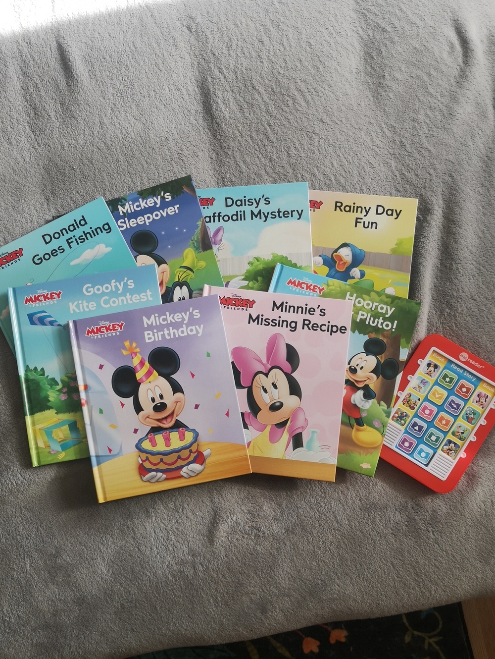 Disney Mickey & Friends Me Reader Set of 8 Hardcover Books w/ Electronic Reader